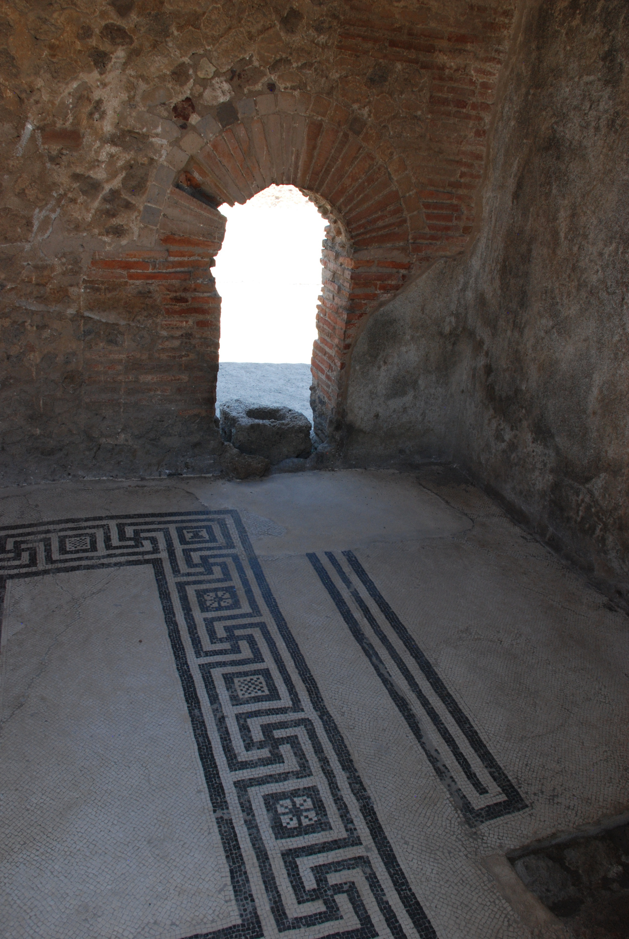 Regio VIII Vicolo Championnet Pompei (5)